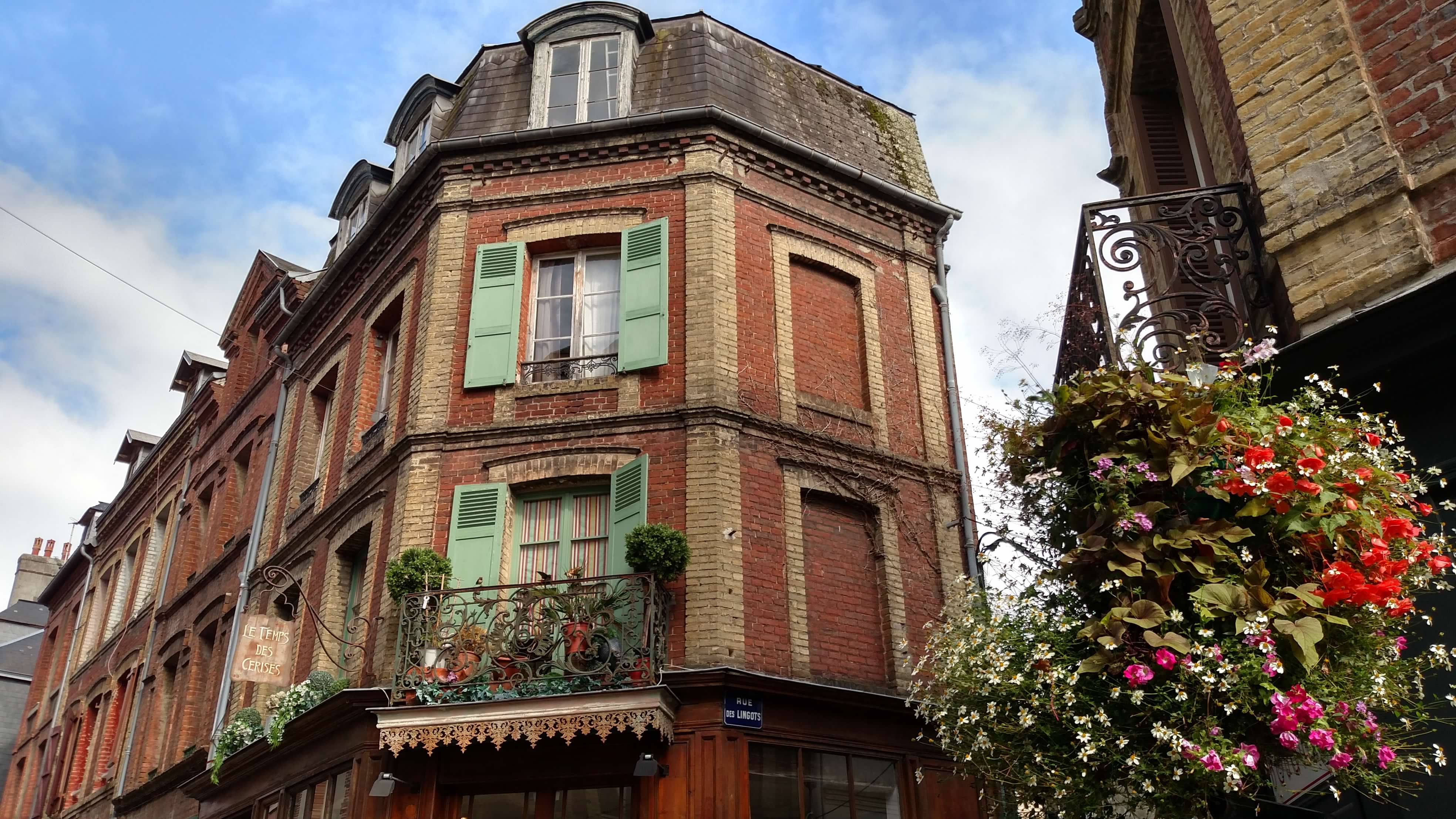 Honfleur Building